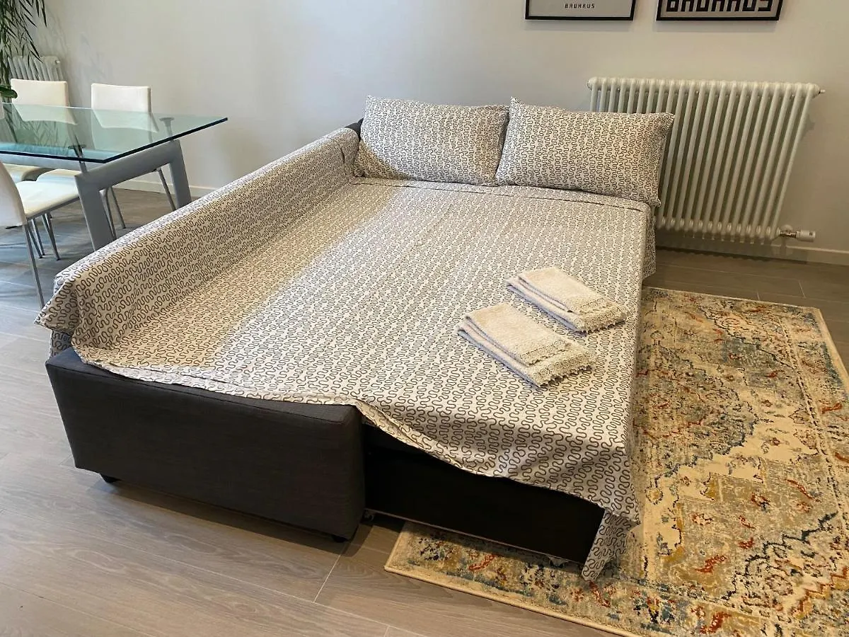 Caseospitali - Bologna Studio 1, Grande Bilocale Con Arredo Design E Posto Auto Per 4